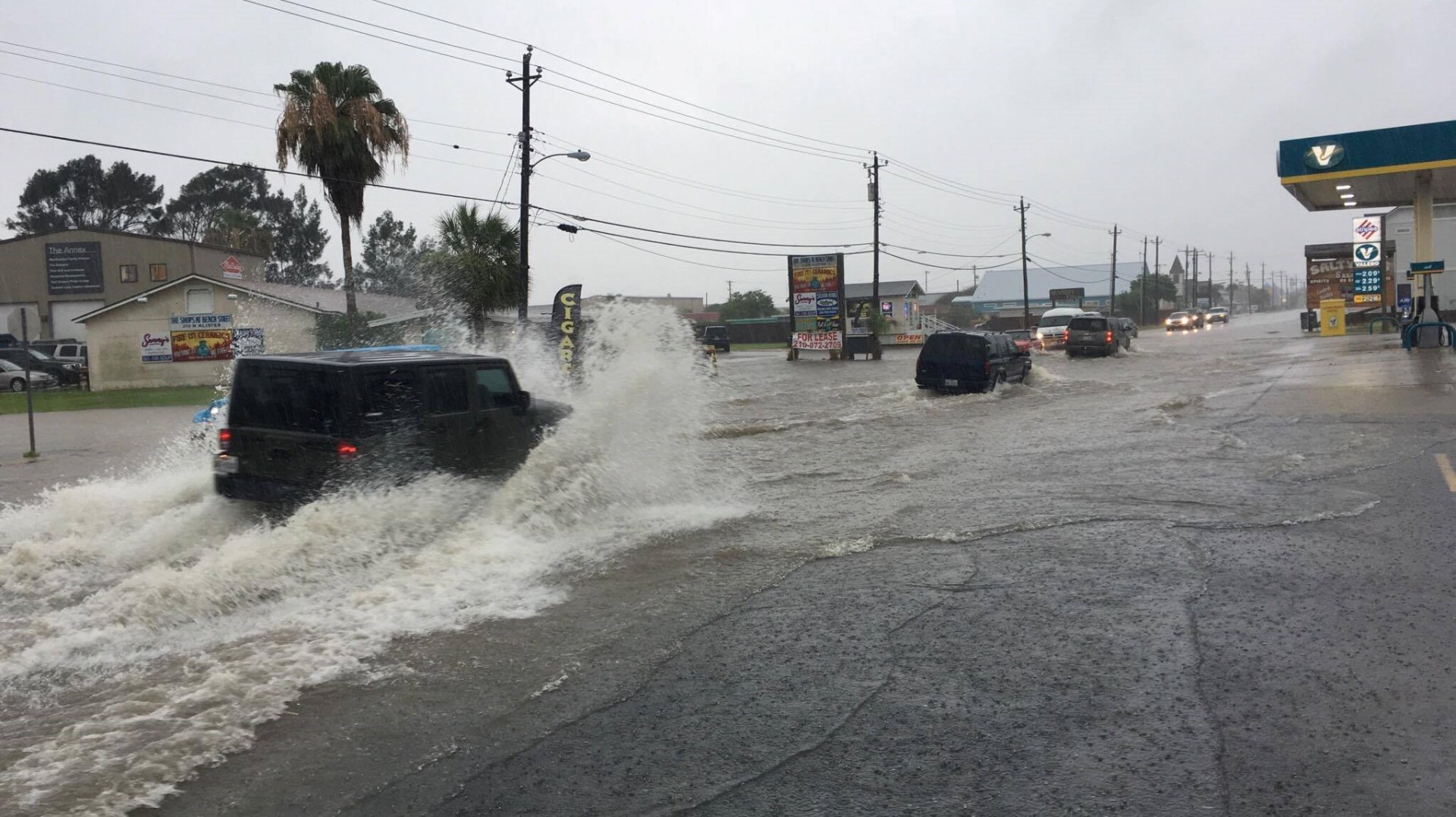 Morning showers lead to flooding in Port Aransas | kiiitv.com